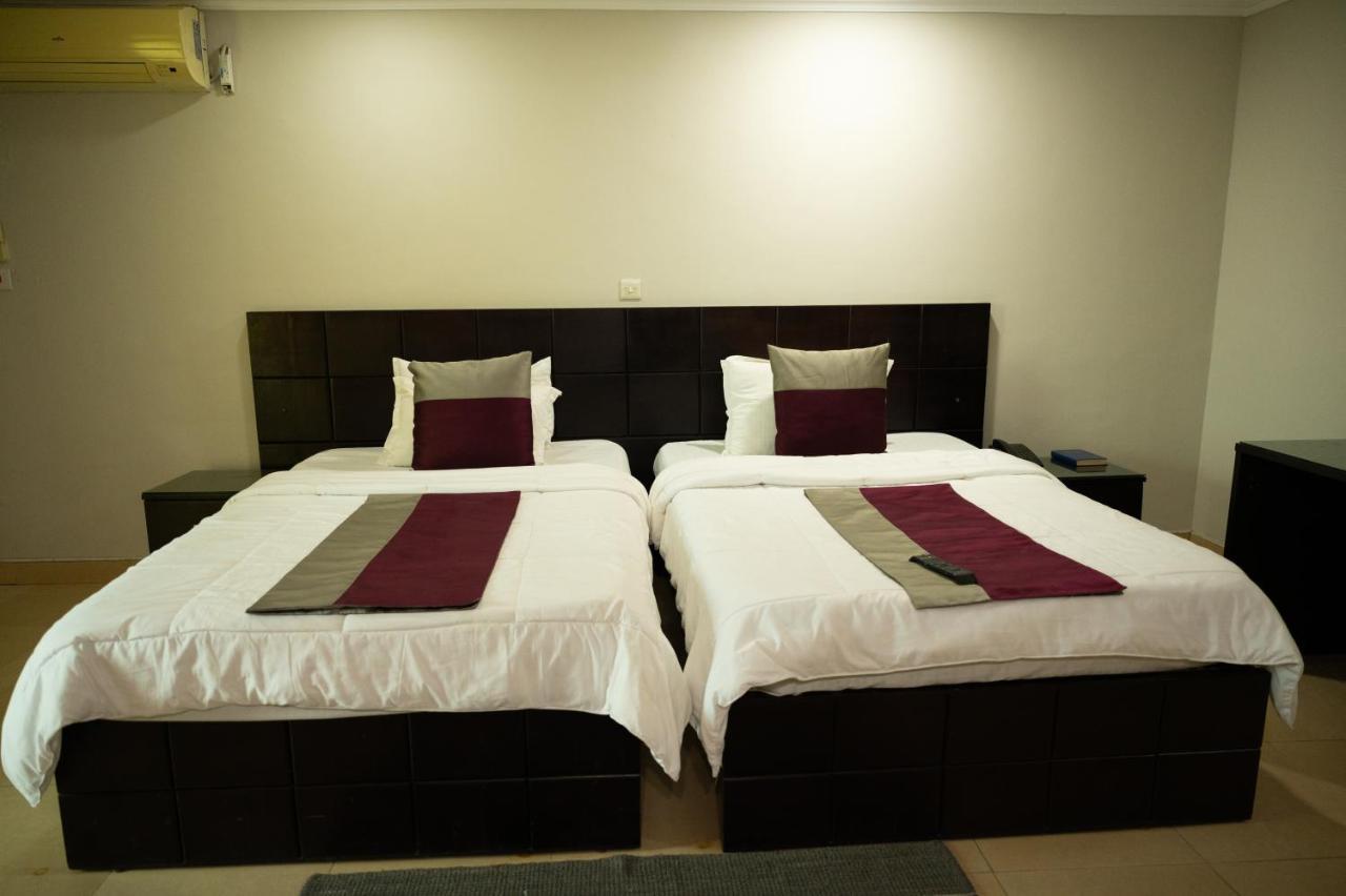 Korkdam Hotel Taifa Eksteriør bilde